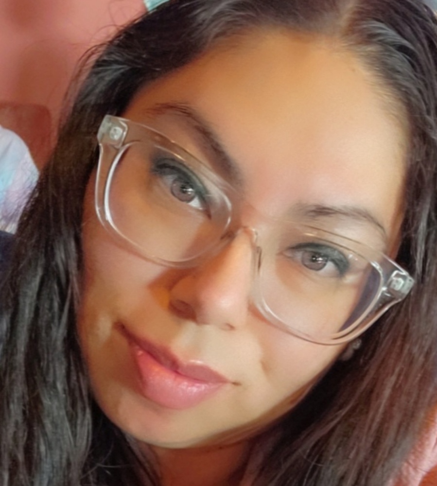 Meet your Posher, Maria